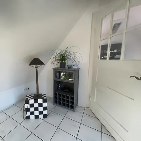 Charmante Wohnung Mit Garten, Gemuetlich, Ruhig, Zentral * نويكيرشن-فلوين