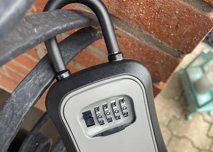 Charmante Wohnung Mit Garten, Gemuetlich, Ruhig, Zentral * نويكيرشن-فلوين