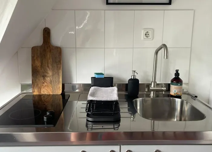 شقة Charmante Wohnung Mit Garten, Gemuetlich, Ruhig, Zentral