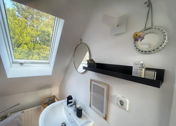 Charmante Wohnung Mit Garten, Gemuetlich, Ruhig, Zentral * نويكيرشن-فلوين