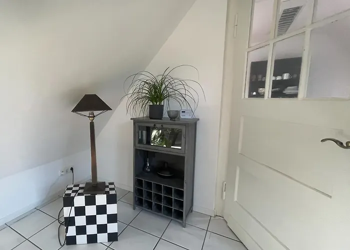 Charmante Wohnung Mit Garten, Gemuetlich, Ruhig, Zentral * نويكيرشن-فلوين